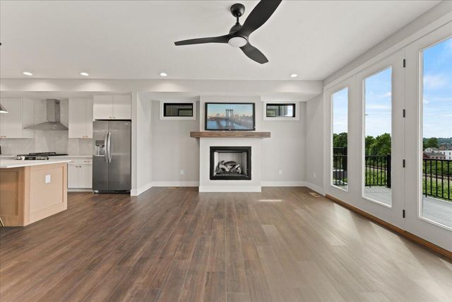 95 W 13th Street, 11, Newport, KY 41071