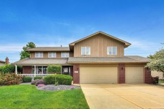 8407 Brookside Glen Drive, Tinley Park, IL 60487