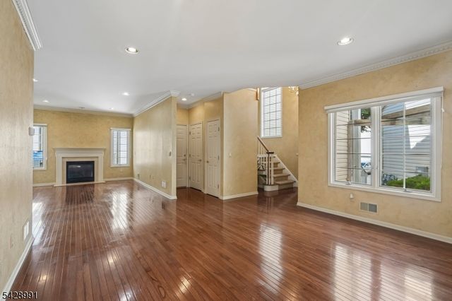 1070 Smith Manor Blvd, West Orange Twp., NJ 07052