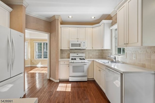 1070 Smith Manor Blvd, West Orange Twp., NJ 07052