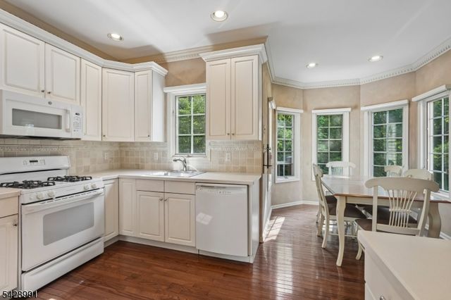 1070 Smith Manor Blvd, West Orange Twp., NJ 07052