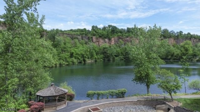 1070 Smith Manor Blvd, West Orange Twp., NJ 07052