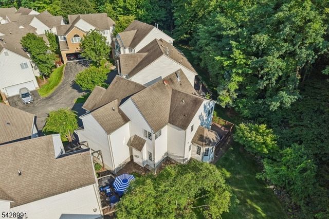 1070 Smith Manor Blvd, West Orange Twp., NJ 07052