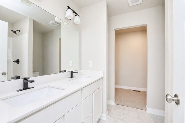 4315 NW Olivia Lane, Ankeny, IA 50023