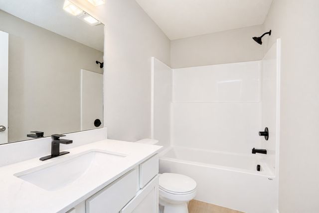 4315 NW Olivia Lane, Ankeny, IA 50023