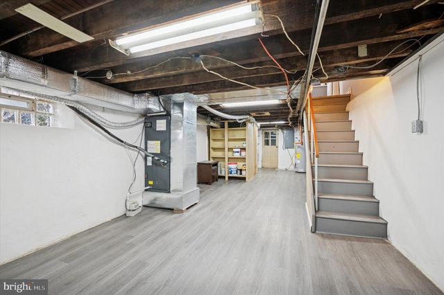 470 ROBBINS ST, Philadelphia, PA 19111