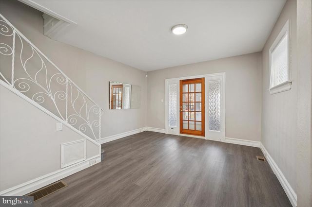 470 ROBBINS ST, Philadelphia, PA 19111