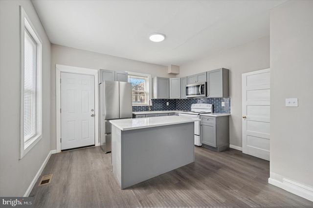 470 ROBBINS ST, Philadelphia, PA 19111