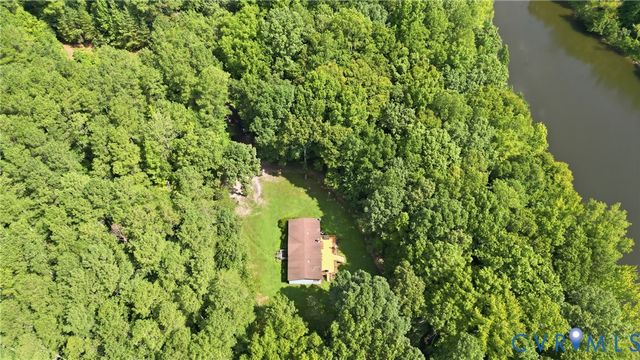 14720 Spring Creek Rd, Dinwiddie, VA 23841