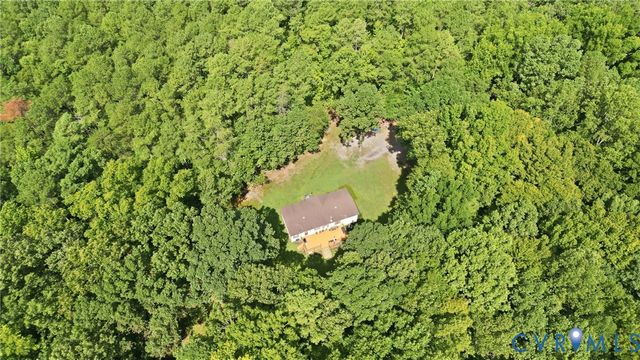 14720 Spring Creek Rd, Dinwiddie, VA 23841