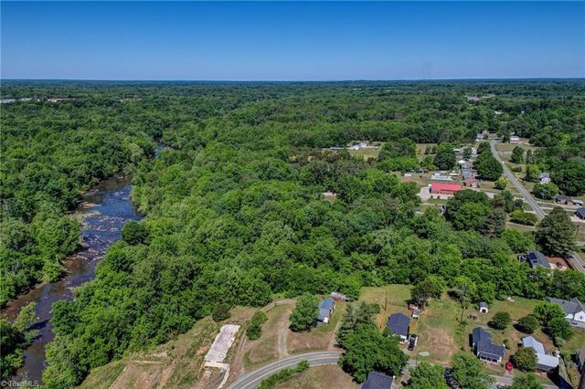 2102 Carolina Mill Road, Burlington, NC 27217