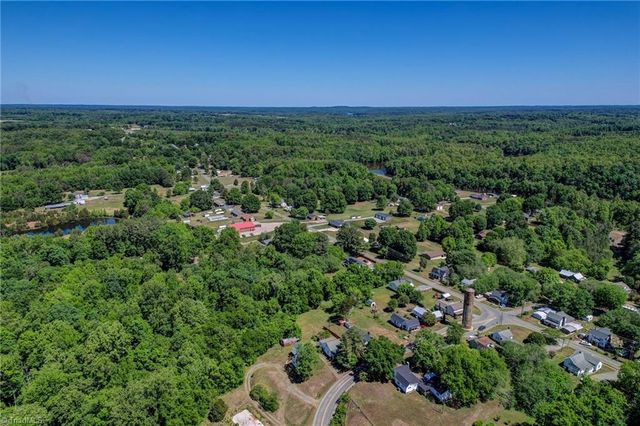 2102 Carolina Mill Road, Burlington, NC 27217