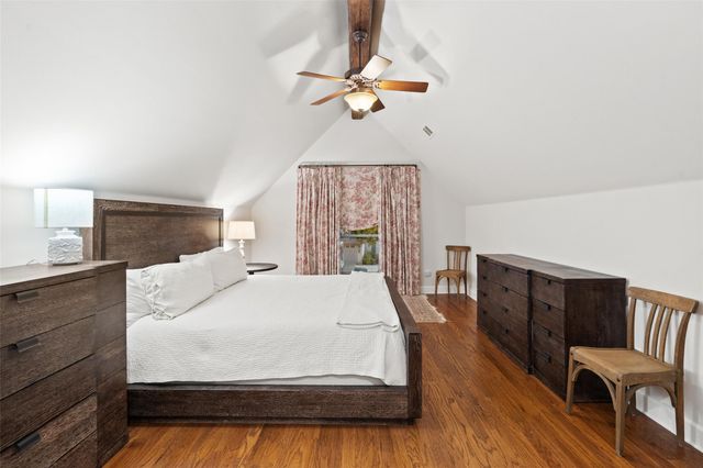 327 Meadowlakes DR, Meadowlakes, TX 78654