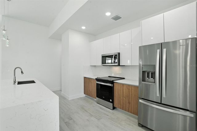 9410 ARRID CIRCLE, Port Charlotte, FL 33981