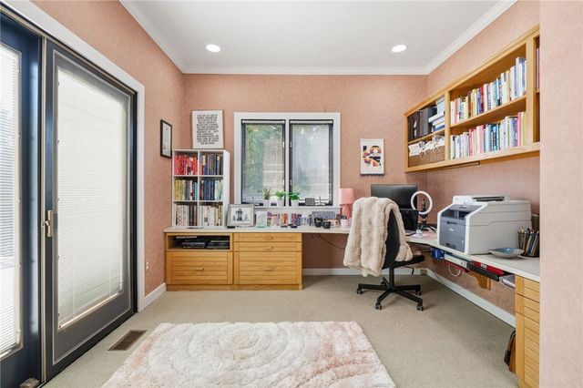 215 Timber Ridge Rd, O'hara, PA 15238