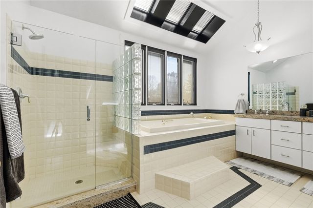 215 Timber Ridge Rd, O'hara, PA 15238