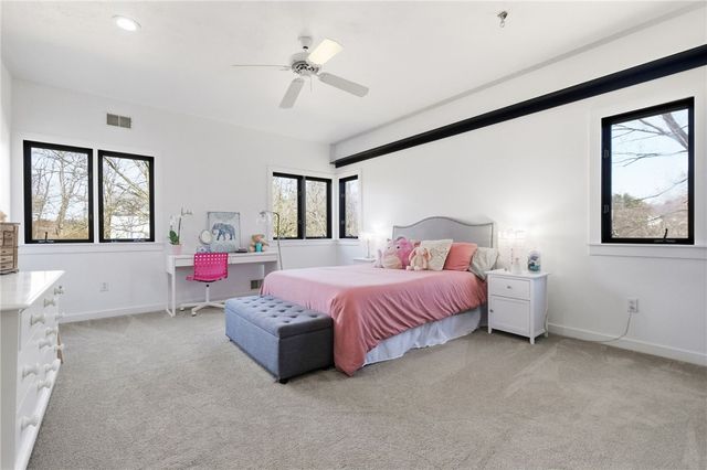 215 Timber Ridge Rd, O'hara, PA 15238