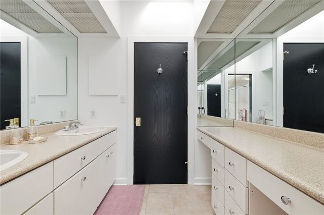 215 Timber Ridge Rd, O'hara, PA 15238