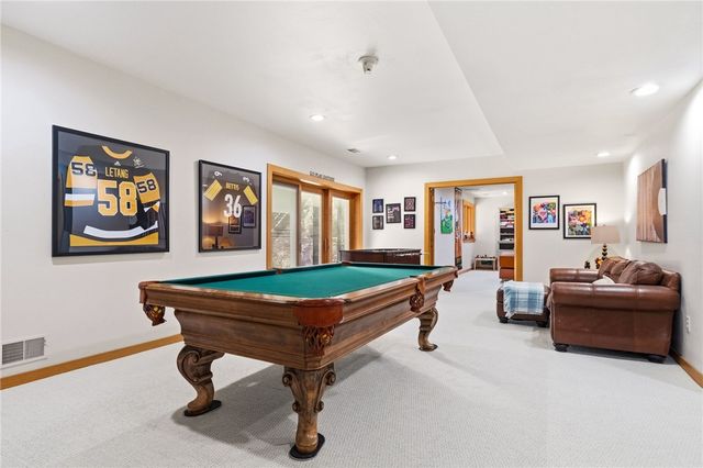 215 Timber Ridge Rd, O'hara, PA 15238