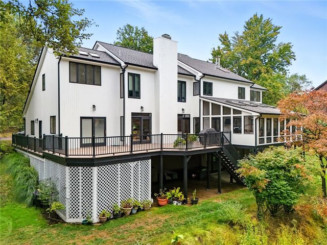 215 Timber Ridge Rd, O'hara, PA 15238