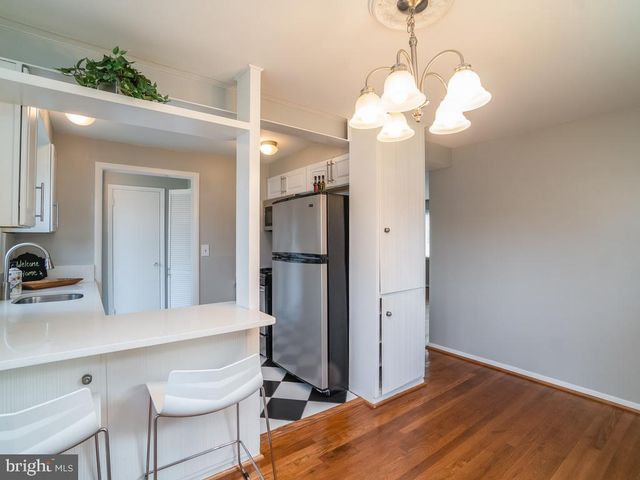 10648 ASHBY PL, Fairfax, VA 22030