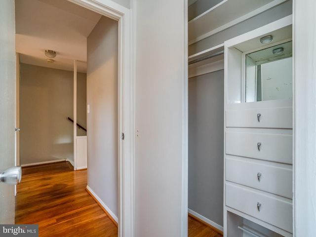 10648 ASHBY PL, Fairfax, VA 22030