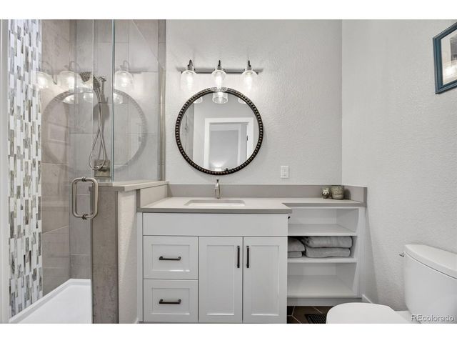 9498 Wagonwheel Dr, Littleton, CO 80125