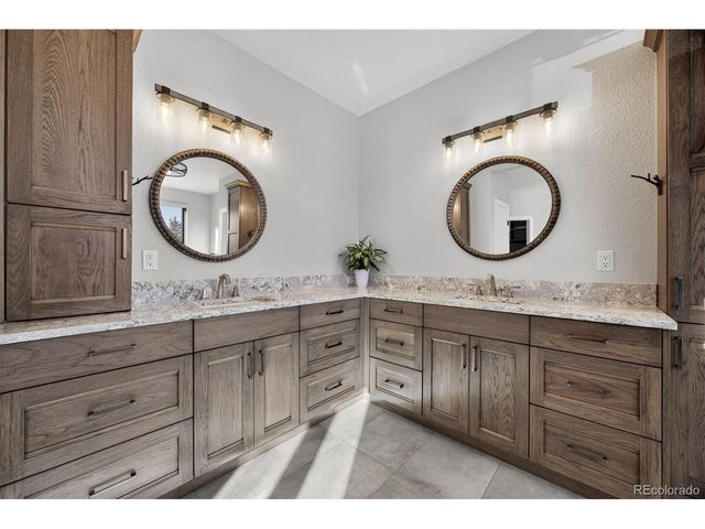 9498 Wagonwheel Dr, Littleton, CO 80125