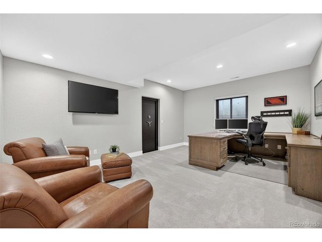 9498 Wagonwheel Dr, Littleton, CO 80125