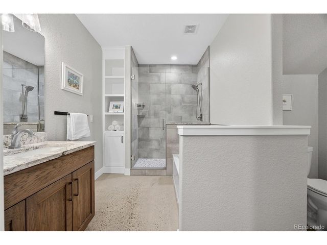 9498 Wagonwheel Dr, Littleton, CO 80125