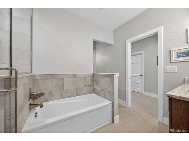 9498 Wagonwheel Dr, Littleton, CO 80125