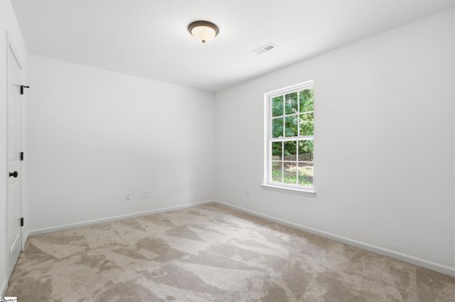 18 Patriots Pride Court, Simpsonville, SC 29680