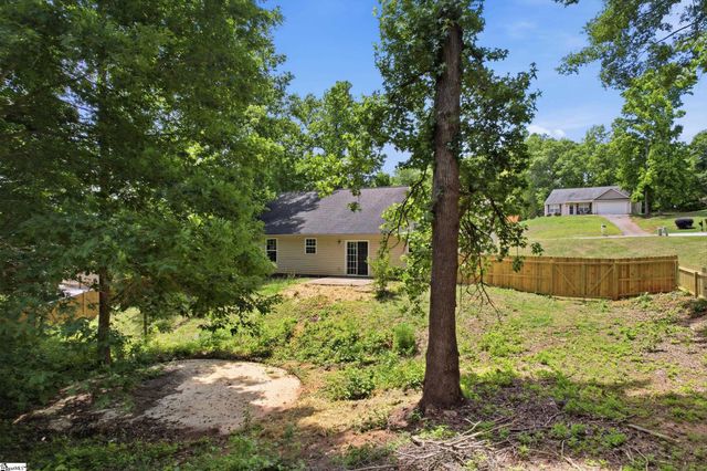 18 Patriots Pride Court, Simpsonville, SC 29680