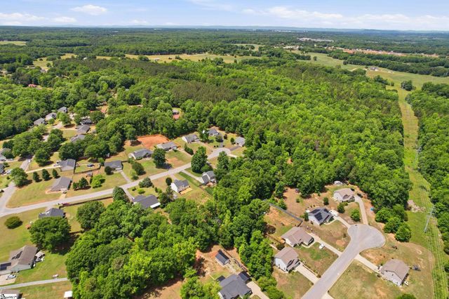 18 Patriots Pride Court, Simpsonville, SC 29680