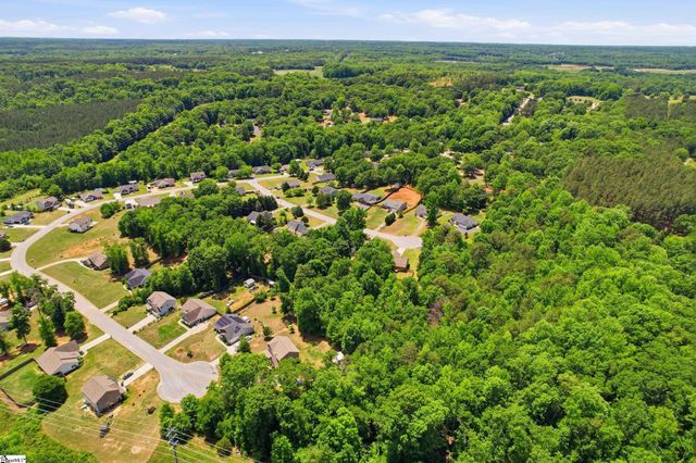 18 Patriots Pride Court, Simpsonville, SC 29680