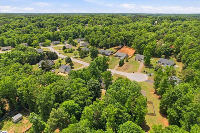 18 Patriots Pride Court, Simpsonville, SC 29680