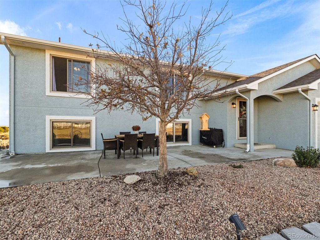 100 Pleasure Trail, Penrose, CO 81240