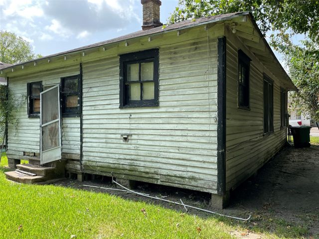 3255 Reeves Street, Houston, TX 77004