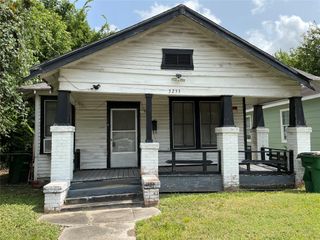 3255 Reeves Street, Houston, TX 77004
