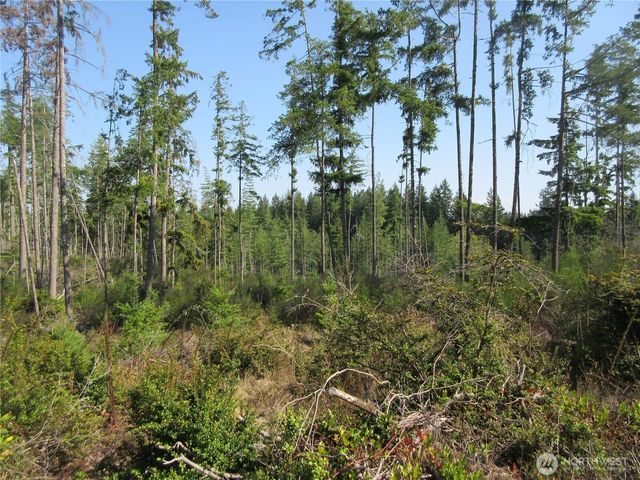 3 Holly Road NW, Bremerton, WA 98312