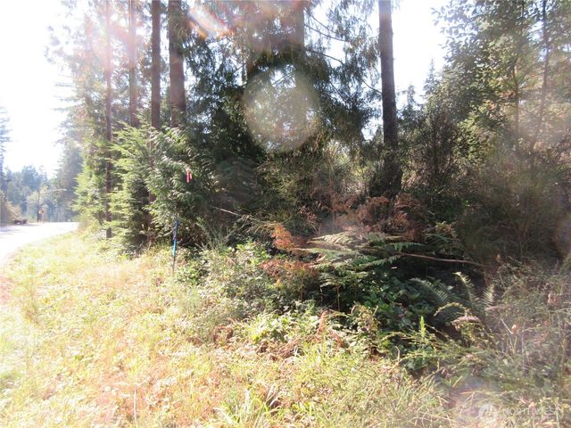 3 Holly Road NW, Bremerton, WA 98312