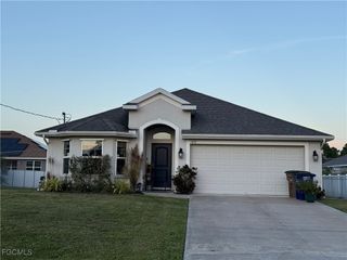 1850 Valmont ST, Lehigh Acres, FL 33972