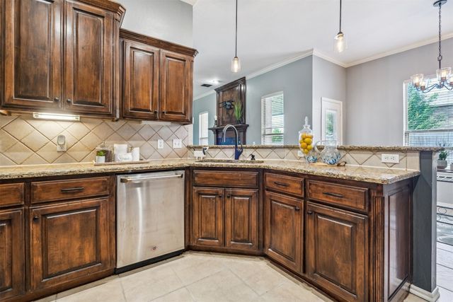 241 E Atlanta Terrace, Mustang, OK 73064