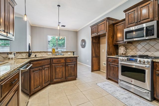 241 E Atlanta Terrace, Mustang, OK 73064