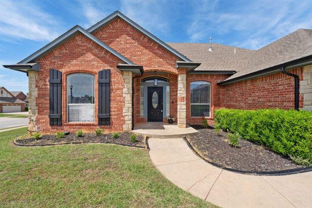 241 E Atlanta Terrace, Mustang, OK 73064