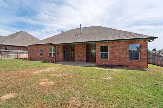 241 E Atlanta Terrace, Mustang, OK 73064
