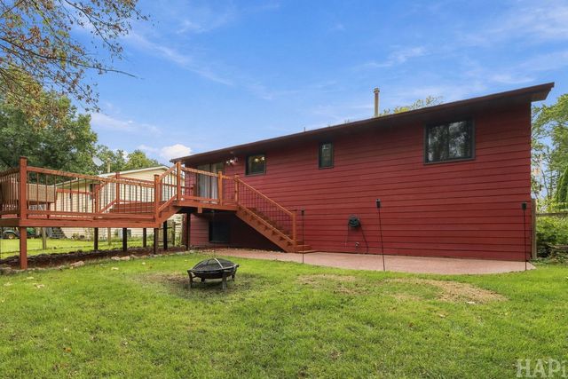 8006 Craig Drive, Wonder Lake, IL 60097