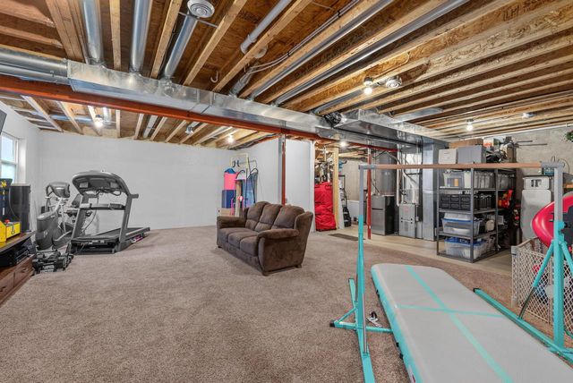 21651 N Weather Edge CIRCLE, Lannon, WI 53046