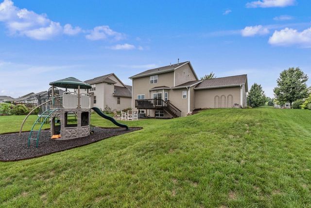 21651 N Weather Edge CIRCLE, Lannon, WI 53046