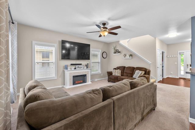 21651 N Weather Edge CIRCLE, Lannon, WI 53046